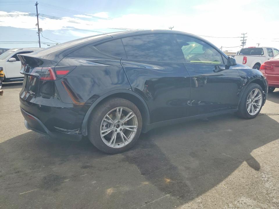 61804856 :رقم المزاد ، 7SAYGDEE3RF060964 vin ، 2024 Tesla Model Y مزاد بيع