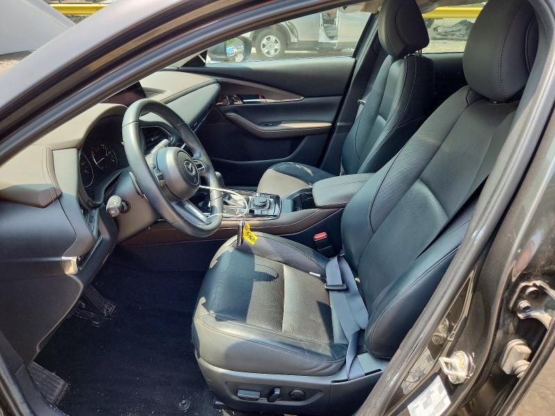 60996386 :رقم المزاد ، 3MVDMBDL1MM266232 vin ، 2021 Mazda Cx-30 مزاد بيع