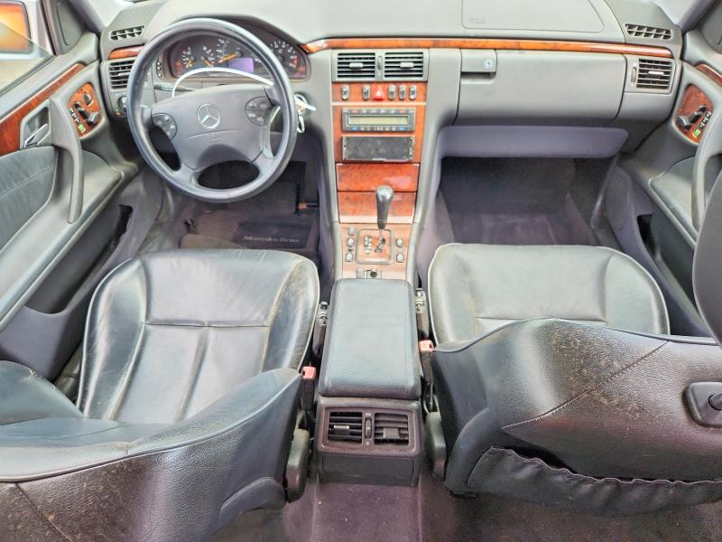 2000 Mercedes-benz E მანქანა იყიდება აუქციონზე, vin: WDBJF83J6YX034323, აუქციონის ნომერი: 61947786