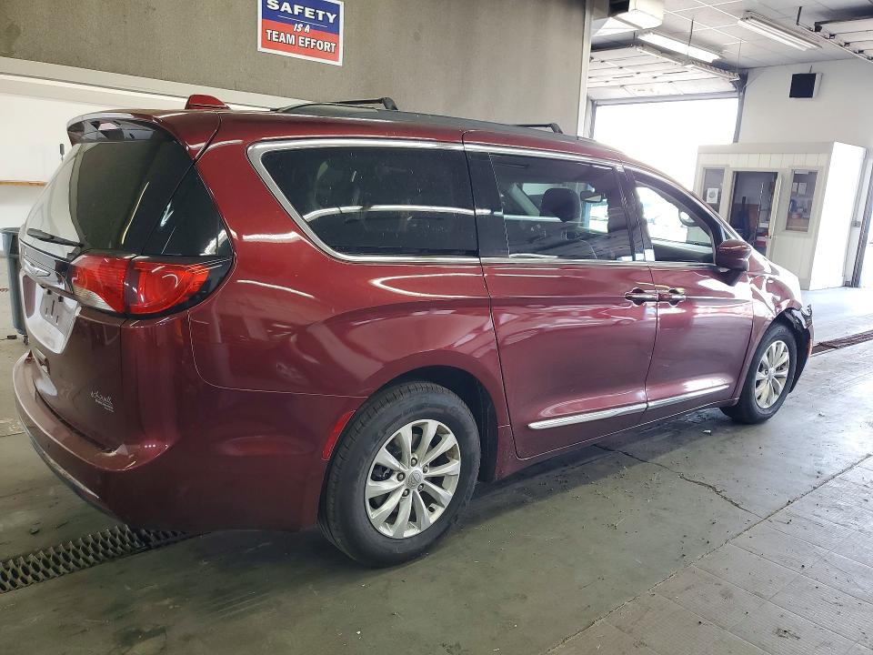 Продажа на аукционе авто 2017 Chrysler Pacifica, vin: 2C4RC1BG6HR543899, номер лота: 59017056