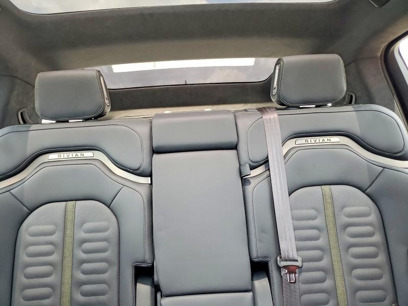 59173516 :رقم المزاد ، 7PDSGABL0PN005982 vin ، 2023 Rivian R1s مزاد بيع