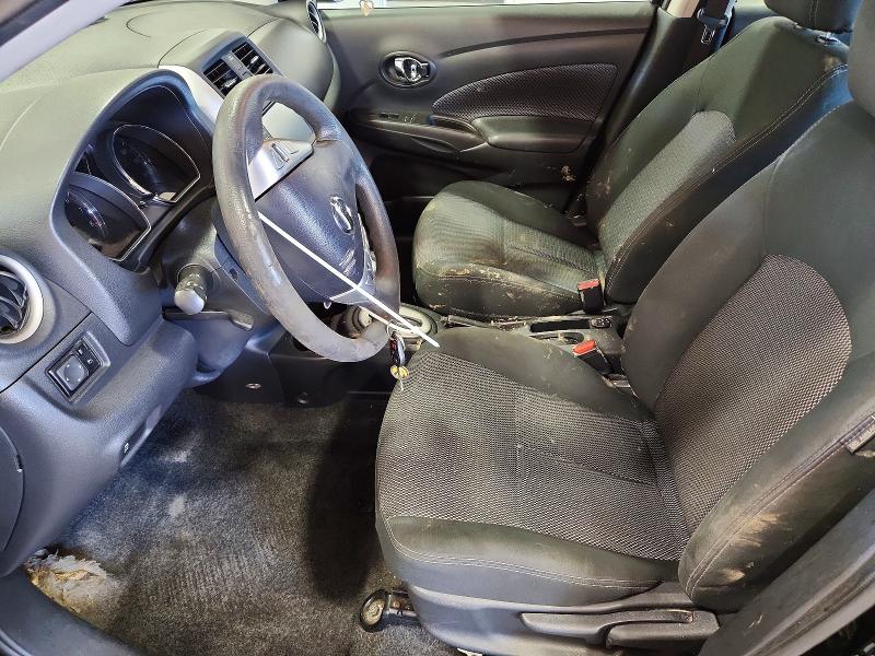 62821336 :رقم المزاد ، 3N1CN7AP9JL882571 vin ، 2018 Nissan Versa مزاد بيع