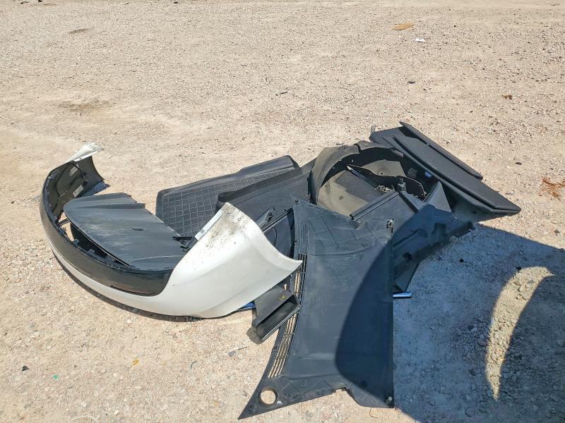 63232426 :رقم المزاد ، 5YJSA1E24JF252407 vin ، 2018 Tesla Model S مزاد بيع