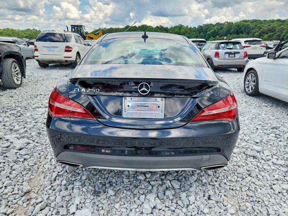 61295716 :رقم المزاد ، WDDSJ4EB6JN600507 vin ، 2018 Mercedes-benz Cla مزاد بيع