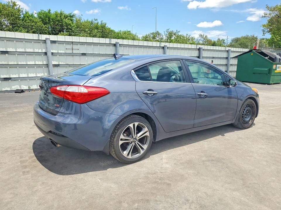 2016 Kia Forte მანქანა იყიდება აუქციონზე, vin: KNAFZ4A87G5490393, აუქციონის ნომერი: 63321826