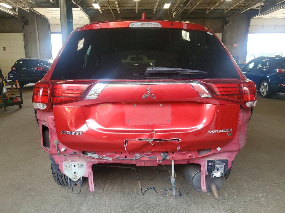 2018 Mitsubishi Outlander მანქანა იყიდება აუქციონზე, vin: JA4AD3A32JZ023015, აუქციონის ნომერი: 63141726