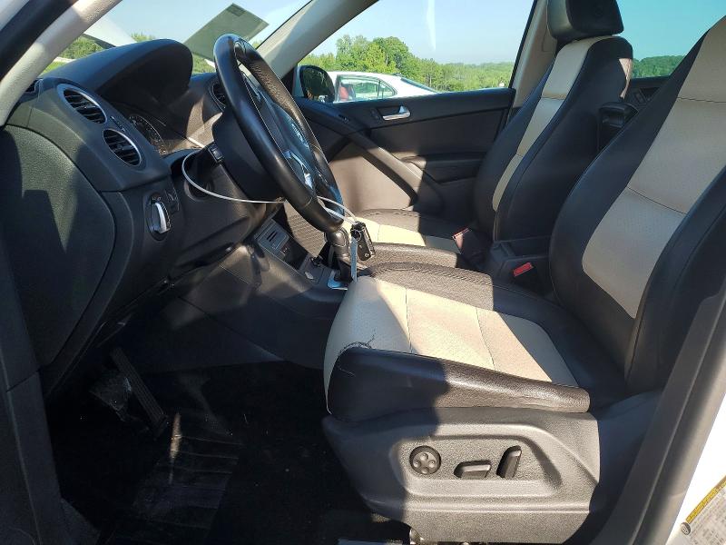 58255756 :رقم المزاد ، WVGRV7AX7HK019279 vin ، 2017 Volkswagen Tiguan مزاد بيع