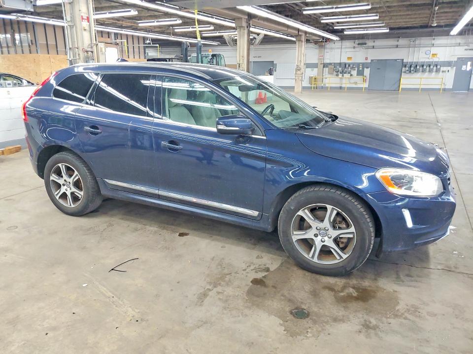 60029196 :رقم المزاد ، YV4902RM7F2734914 vin ، 2015 Volvo Xc60 مزاد بيع