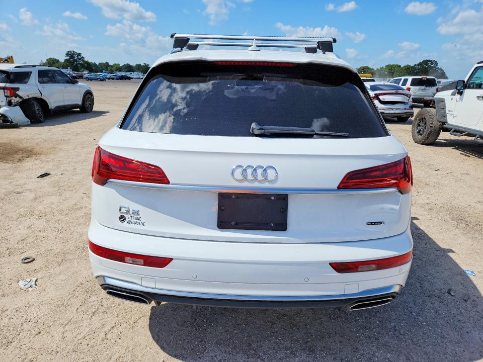 60030576 :رقم المزاد ، WA1EAAFY9N2137353 vin ، 2022 Audi Q5 مزاد بيع