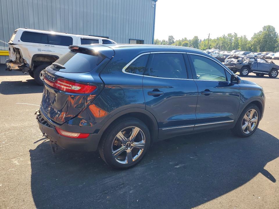 61150726 :رقم المزاد ، 5LMCJ2D90HUL57982 vin ، 2017 Lincoln Mkc مزاد بيع