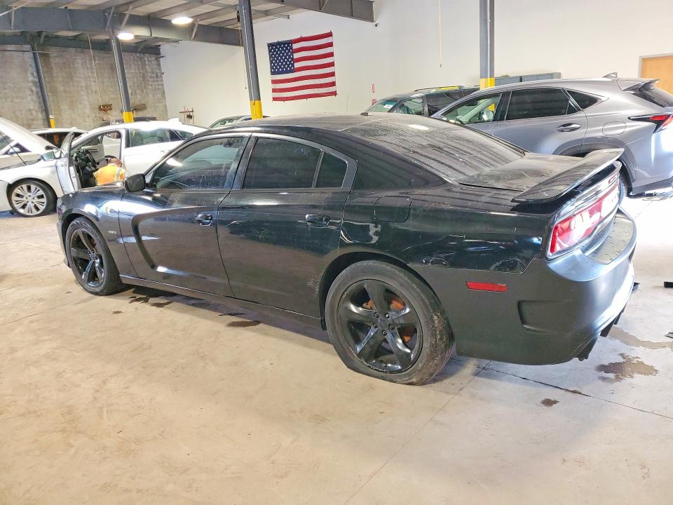 62125046 :رقم المزاد ، 2C3CDXCT2DH696060 vin ، 2013 Dodge Charger مزاد بيع