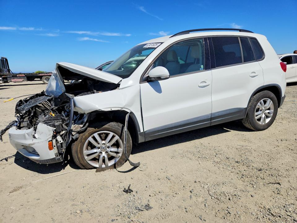 62491826 :رقم المزاد ، WVGAV7AX8GW578330 vin ، 2016 Volkswagen Tiguan مزاد بيع