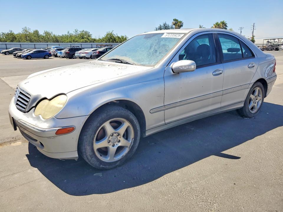 Продажа на аукционе авто 2001 Mercedes-benz C, vin: WDBRF61J11F037653, номер лота: 61235926