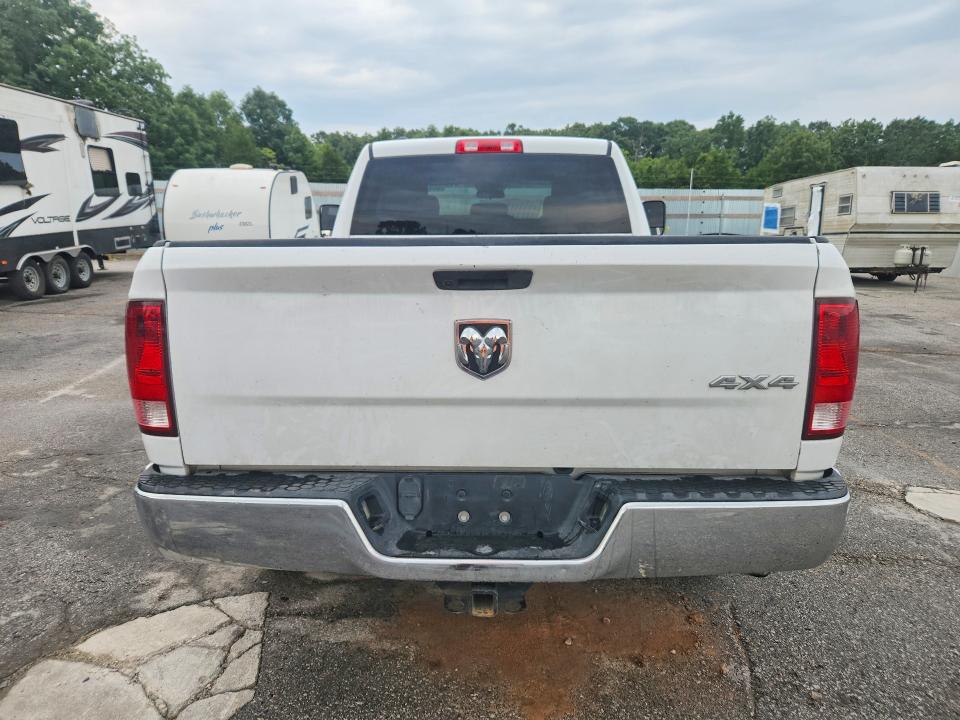 55938866 :رقم المزاد ، 1C6RR7FTXKS726406 vin ، 2019 Ram 1500 Classic مزاد بيع