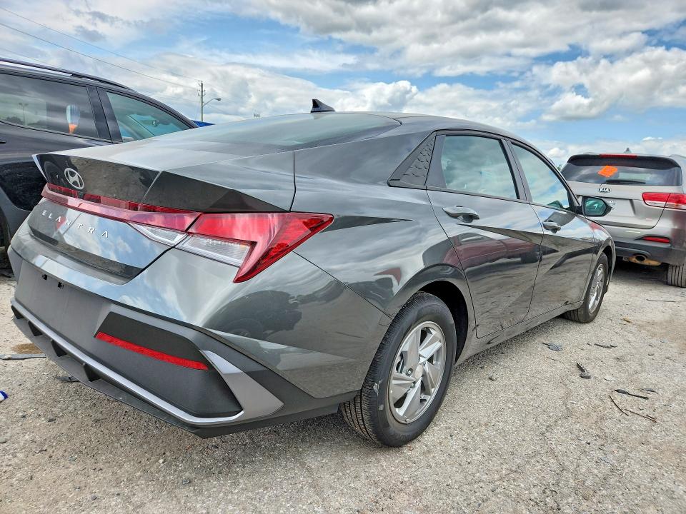 Продаж на аукціоні авто 2026 Hyundai Elantra, vin: KMHLL4DG8TU200863, номер лоту: 62066216