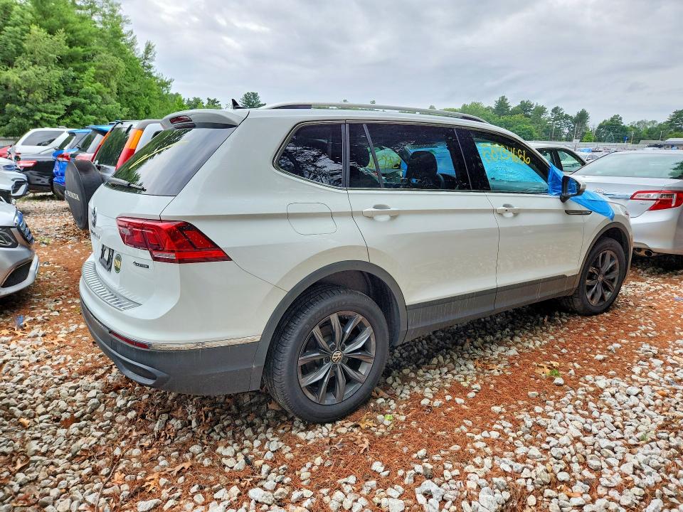 Продажа на аукционе авто 2022 Volkswagen Tiguan, vin: 3VV2B7AX0NM029155, номер лота: 58934686