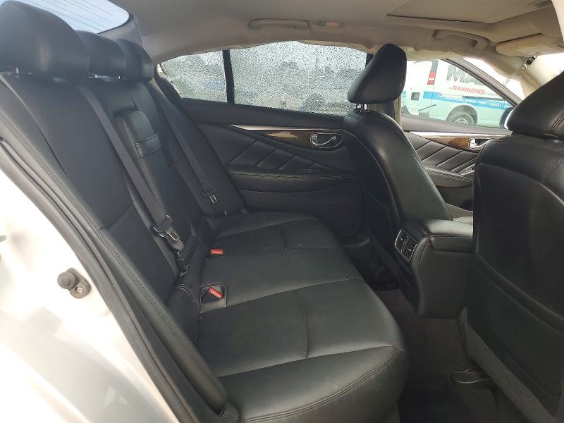 61617226 :رقم المزاد ، JN1EV7AP2JM353834 vin ، 2018 Infiniti Q50 مزاد بيع