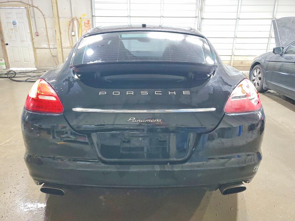 60274086 :رقم المزاد ، WP0AA2A77CL071949 vin ، 2012 Porsche Panamera مزاد بيع