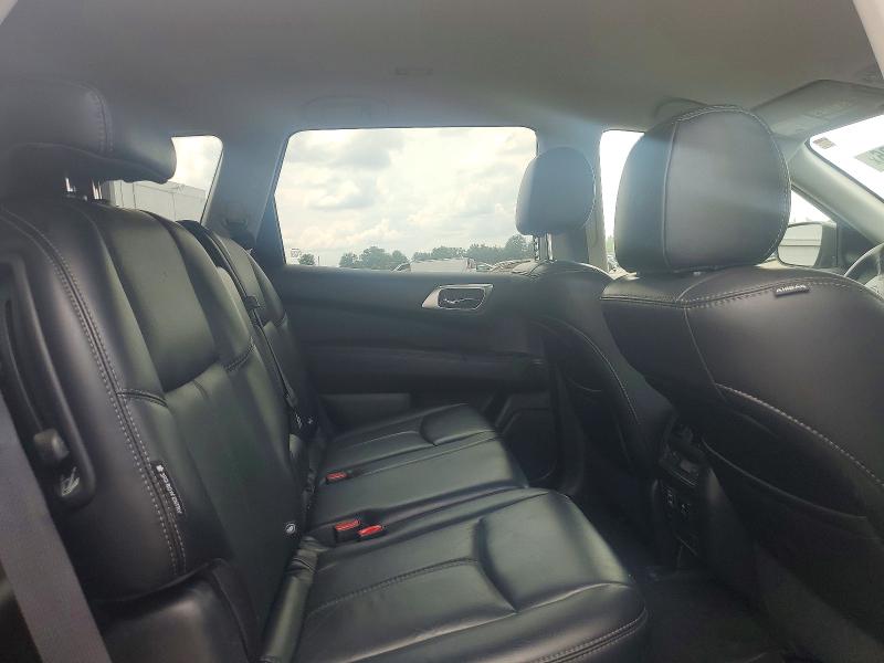 59278336 :رقم المزاد ، 5N1DR2MM0JC614137 vin ، 2018 Nissan Pathfinder مزاد بيع