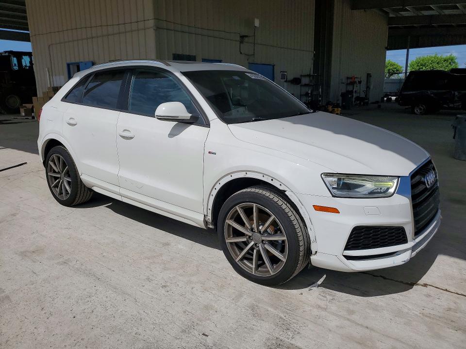 2018 Audi Q3 მანქანა იყიდება აუქციონზე, vin: WA1BCCFS5JR023727, აუქციონის ნომერი: 61384606