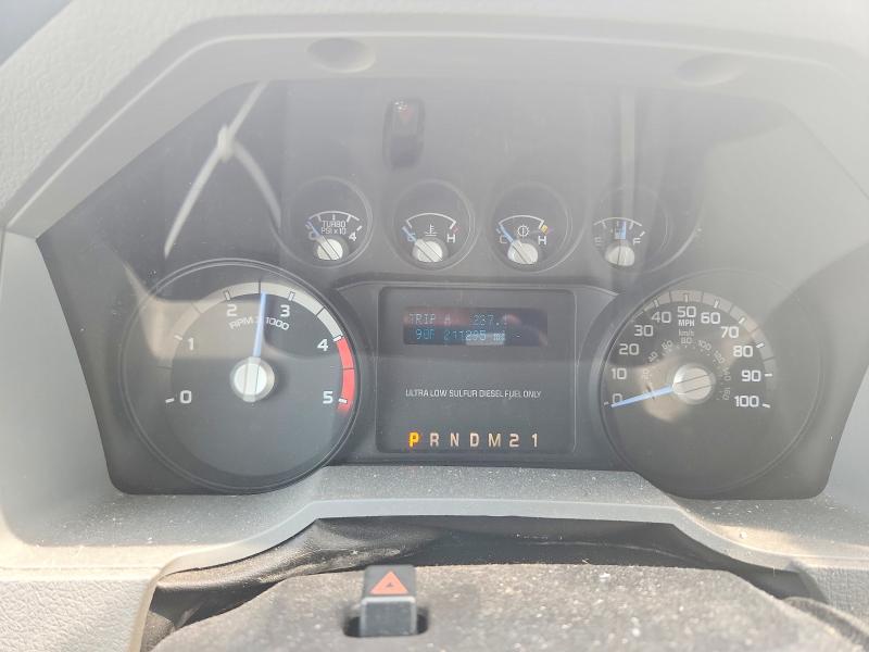 61938396 :رقم المزاد ، 1FDUF5GT3EEA36199 vin ، 2014 Ford F550 مزاد بيع