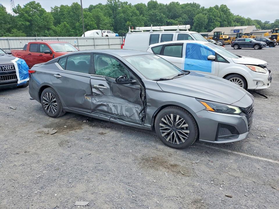 Auction sale of the 2023 Nissan Altima, vin: 1N4BL4DV0PN333928, lot number: 60044136
