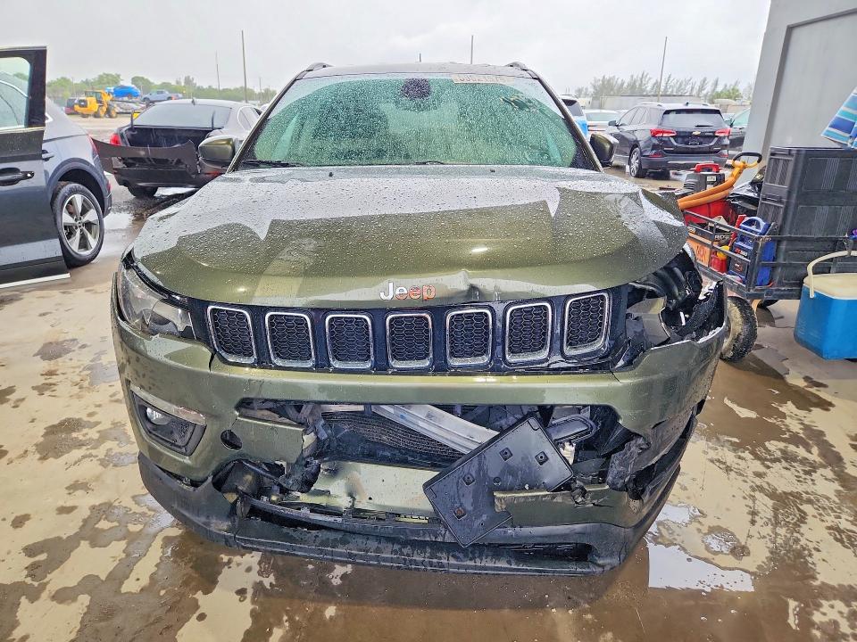 2017 Jeep Compass მანქანა იყიდება აუქციონზე, vin: 3C4NJDBB2HT646941, აუქციონის ნომერი: 59821576