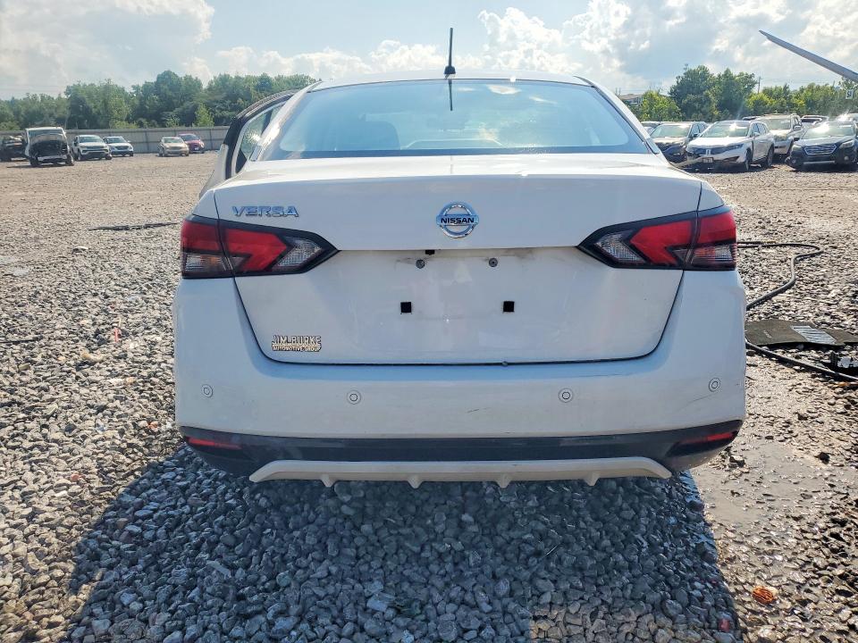 60137956 :رقم المزاد ، 3N1CN8DV1LL802523 vin ، 2020 Nissan Versa مزاد بيع
