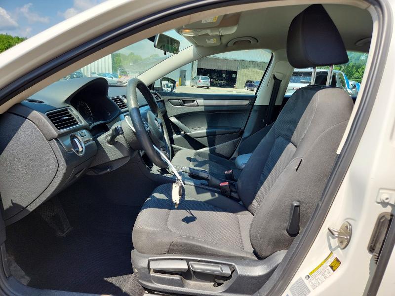 61988316 :رقم المزاد ، 1VWAT7A36FC017189 vin ، 2015 Volkswagen Passat مزاد بيع