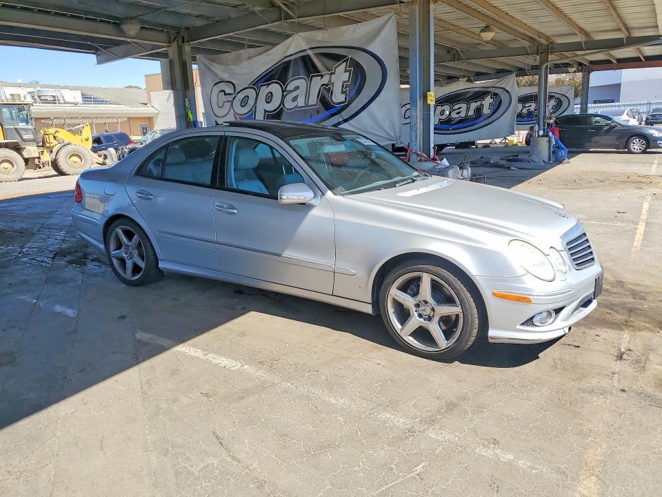 2009 Mercedes-benz E მანქანა იყიდება აუქციონზე, vin: WDBUF56X19B432520, აუქციონის ნომერი: 63323196