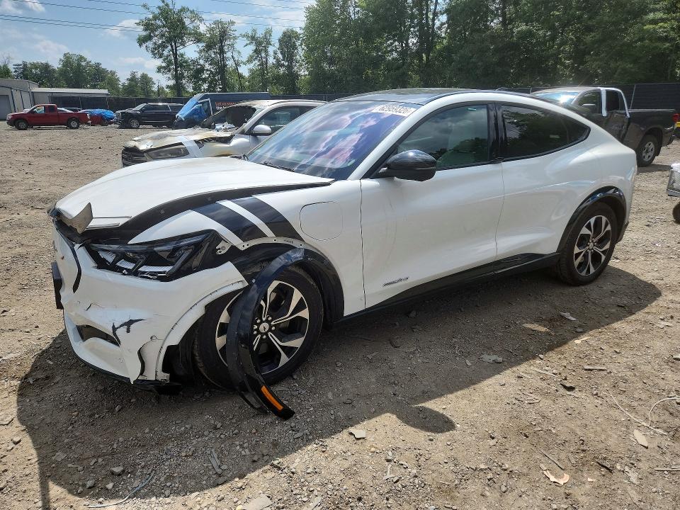 Продаж на аукціоні авто 2022 Ford Mustang Mach-e, vin: 3FMTK3RM6NMA25158, номер лоту: 62959326