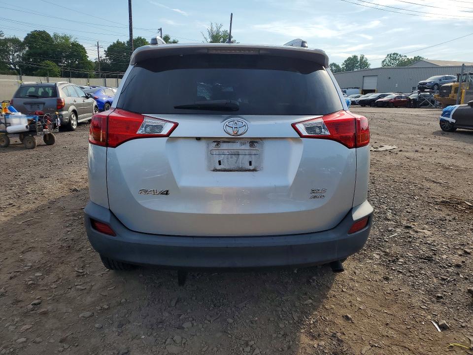 61089436 :رقم المزاد ، 2T3RFREV2FW345100 vin ، 2015 Toyota Rav4 مزاد بيع