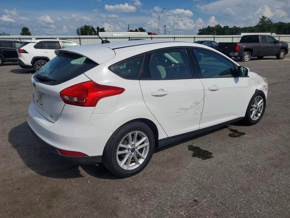 62000636 :رقم المزاد ، 1FADP3K25JL225095 vin ، 2018 Ford Focus مزاد بيع