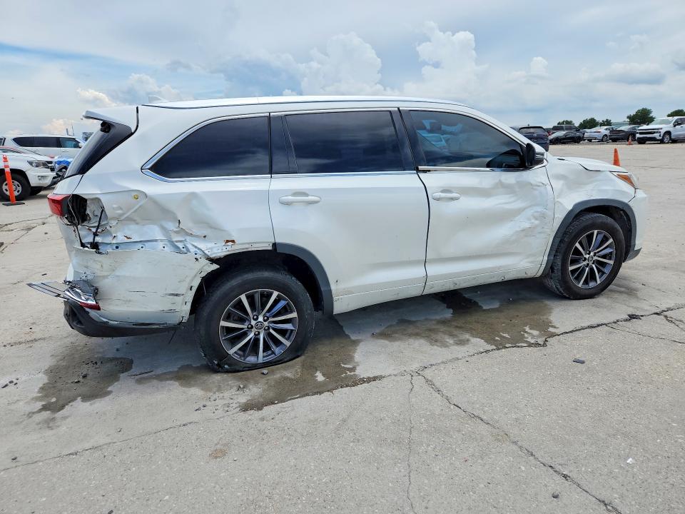 Продаж на аукціоні авто 2017 Toyota Highlander, vin: 5TDKZRFH8HS515868, номер лоту: 60172996