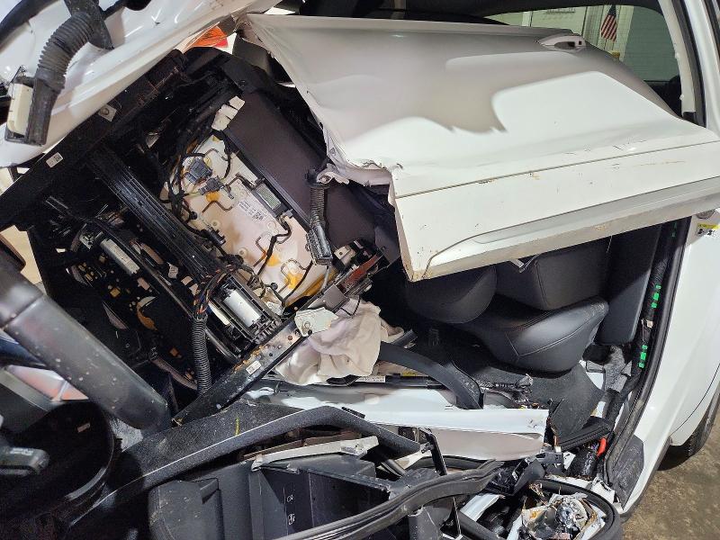 62143056 :رقم المزاد ، WA1BNAFY6J2128546 vin ، 2018 Audi Q5 مزاد بيع
