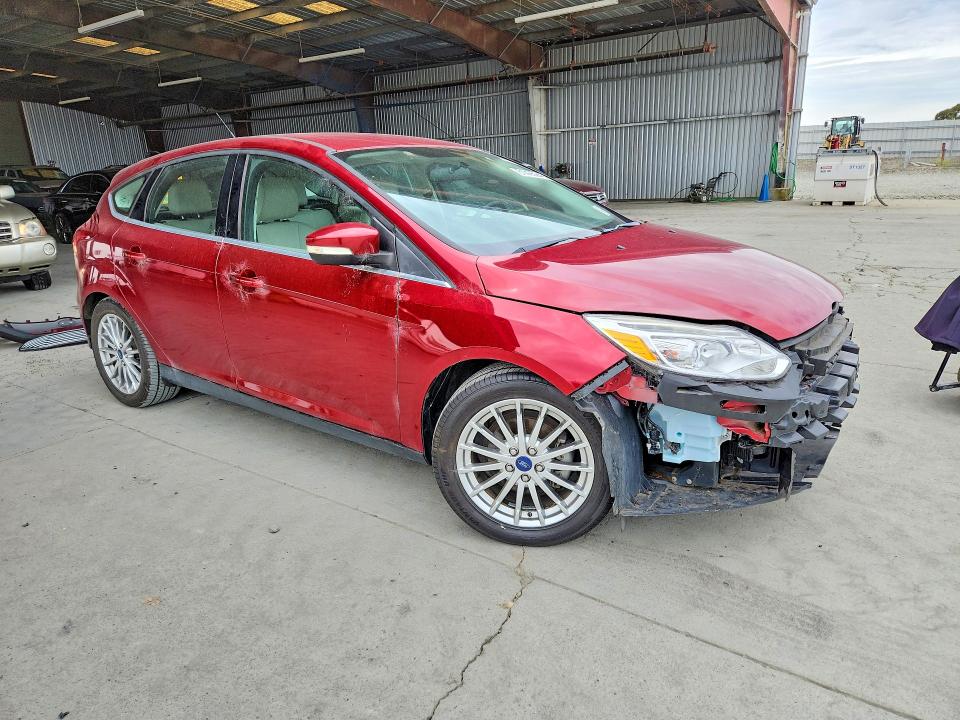 Продажа на аукционе авто 2015 Ford Focus, vin: 1FADP3R43FL222095, номер лота: 61425246