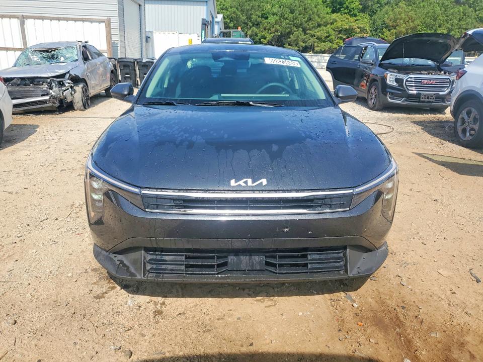 2025 Kia K4 მანქანა იყიდება აუქციონზე, vin: 3KPFT4DE1SE088145, აუქციონის ნომერი: 60823686