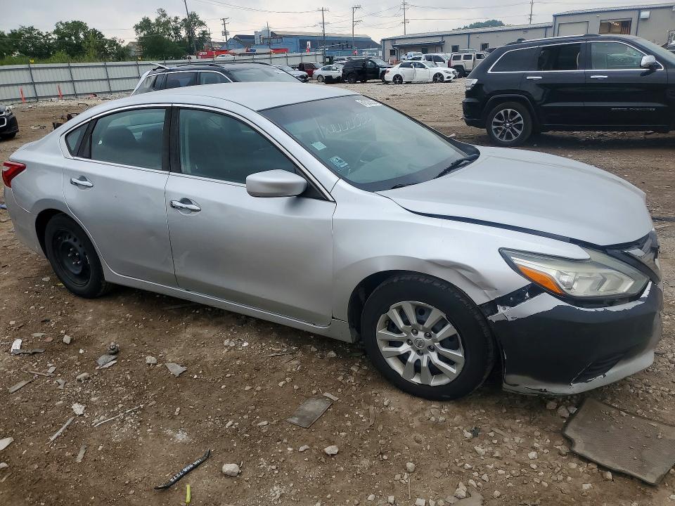 Продаж на аукціоні авто 2016 Nissan Altima, vin: 1N4AL3AP0GC165165, номер лоту: 61538506