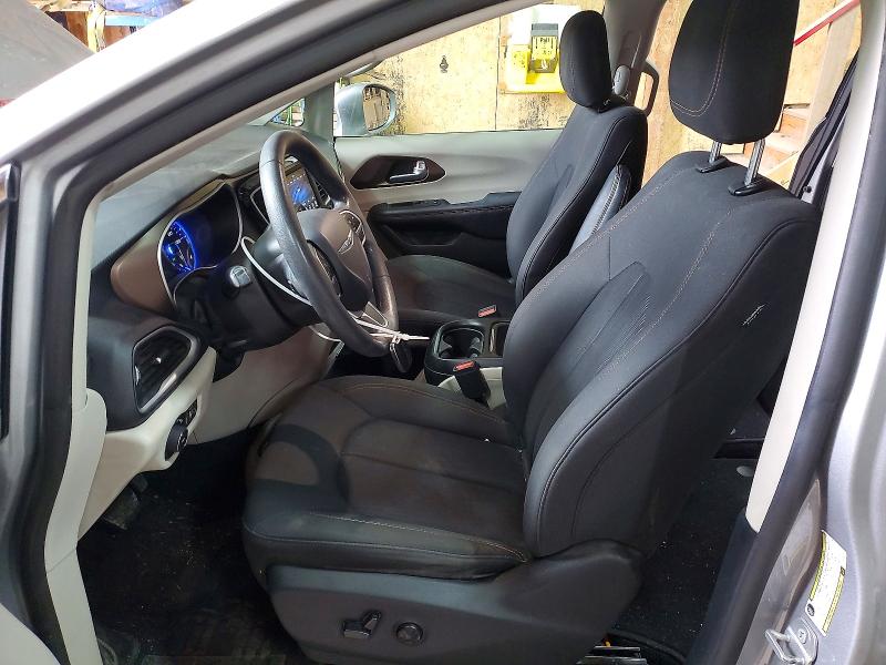 61870996 :رقم المزاد ، 2C4RC1FG5JR113278 vin ، 2018 Chrysler Pacifica مزاد بيع
