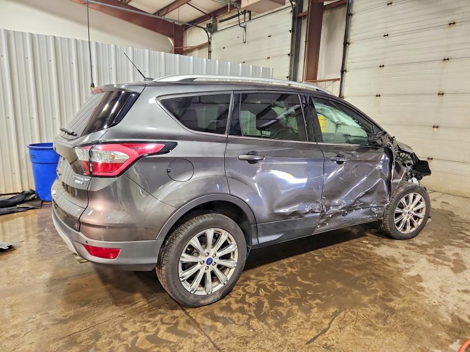 2017 Ford Escape მანქანა იყიდება აუქციონზე, vin: 1FMCU9J9XHUF09323, აუქციონის ნომერი: 60475096