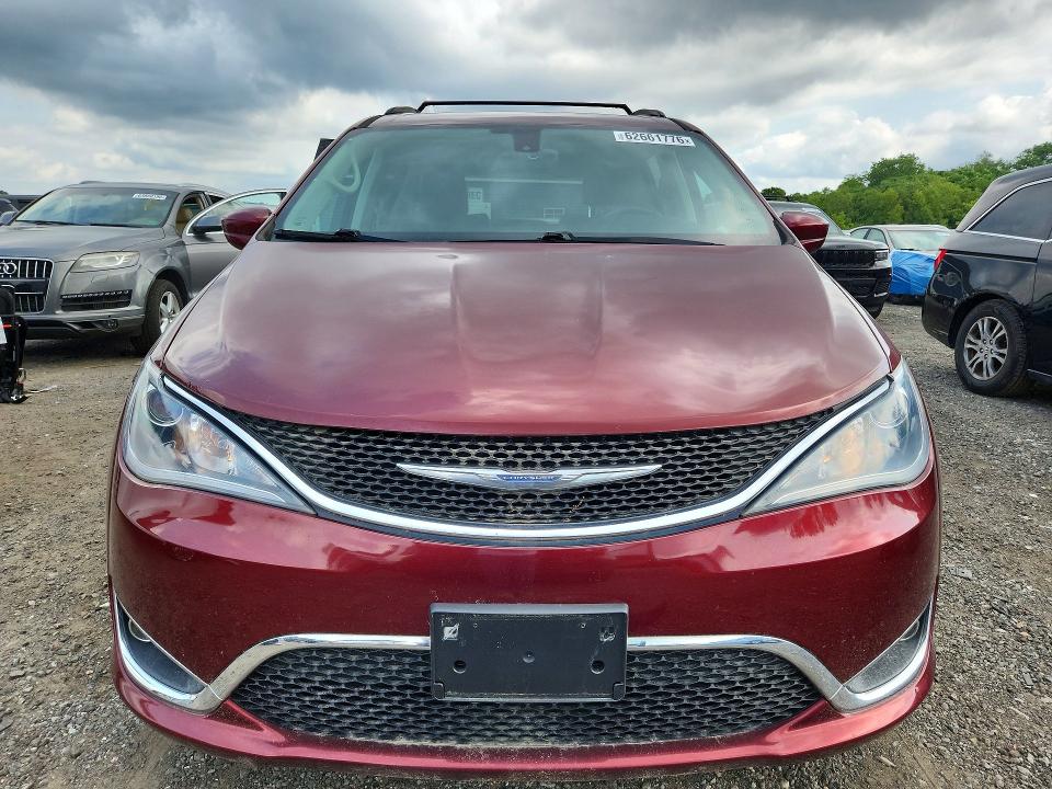 62661776 :رقم المزاد ، 2C4RC1BG2HR752492 vin ، 2017 Chrysler Pacifica مزاد بيع