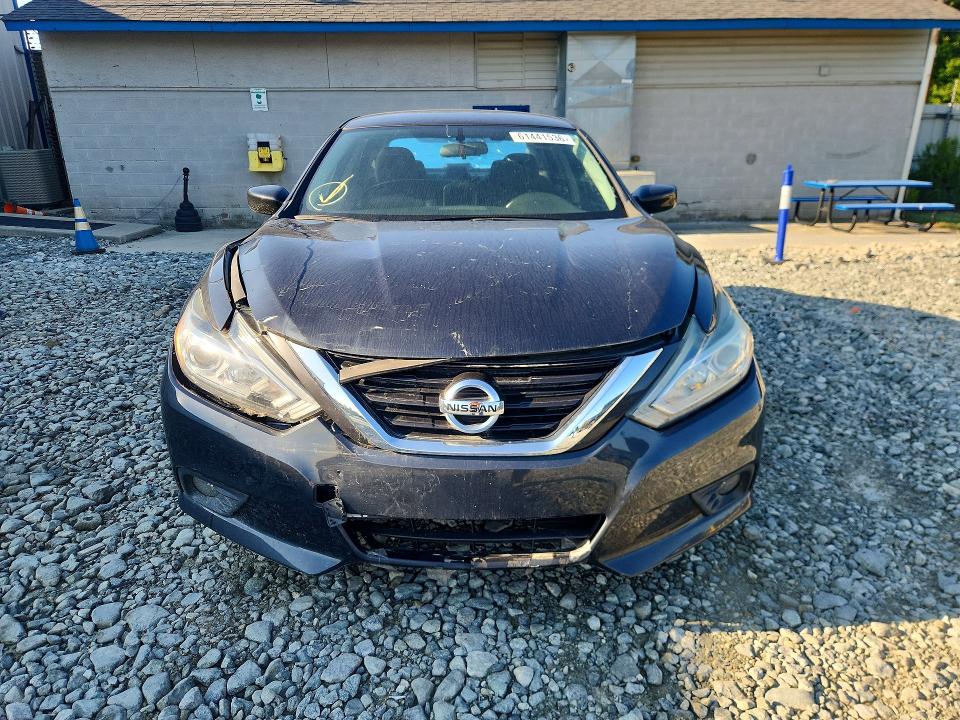 2017 Nissan Altima მანქანა იყიდება აუქციონზე, vin: 1N4AL3AP6HC205704, აუქციონის ნომერი: 61441536