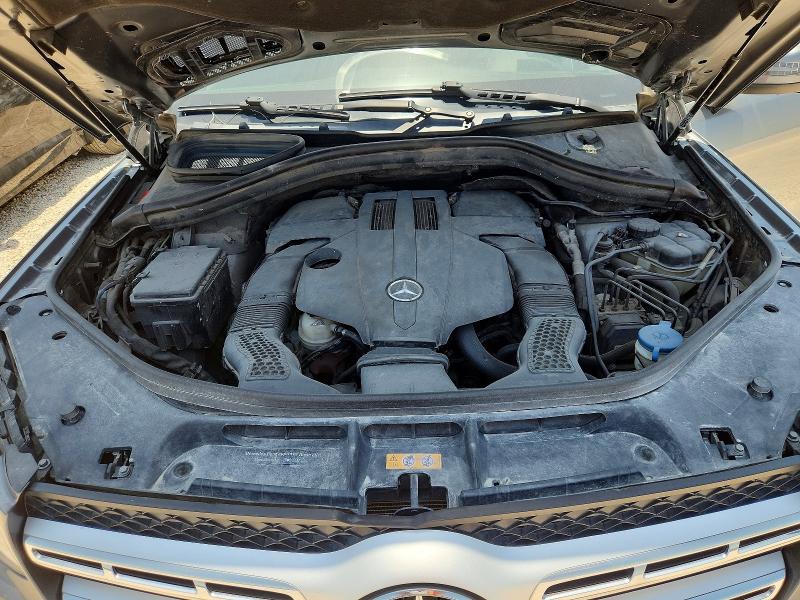61955516 :رقم المزاد ، 4JGDF6EE6HA981041 vin ، 2017 Mercedes-benz Gls مزاد بيع