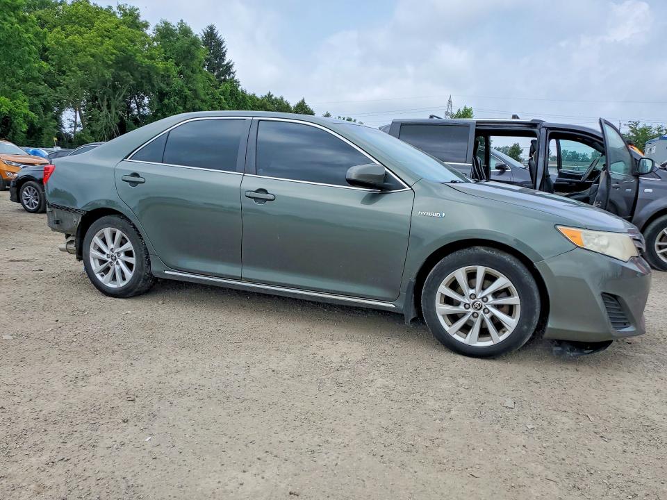 2014 Toyota Camry Hybrid მანქანა იყიდება აუქციონზე, vin: 4T1BD1FK0EU097224, აუქციონის ნომერი: 60963046