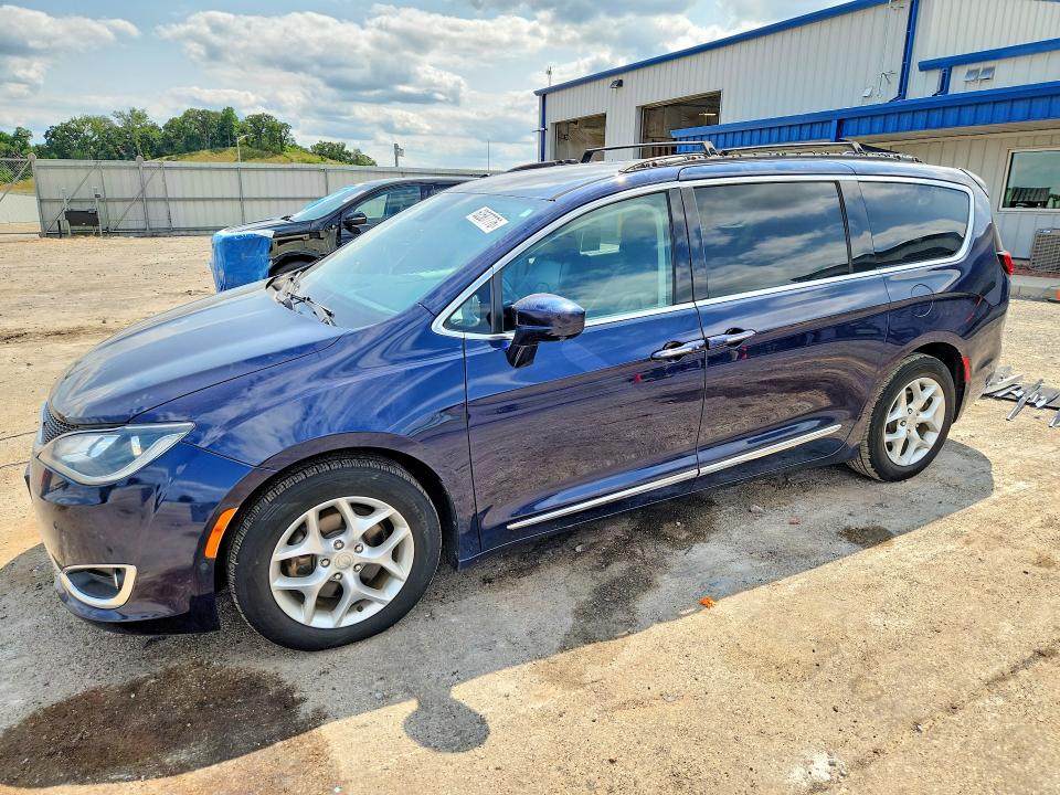 62587776 :رقم المزاد ، 2C4RC1EG5HR634898 vin ، 2017 Chrysler Pacifica مزاد بيع