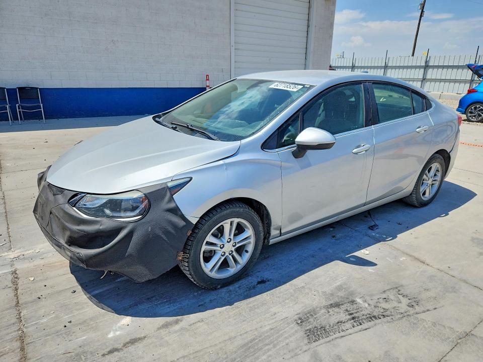 Продаж на аукціоні авто 2018 Chevrolet Cruze, vin: 1G1BE5SM5J7238886, номер лоту: 62718526