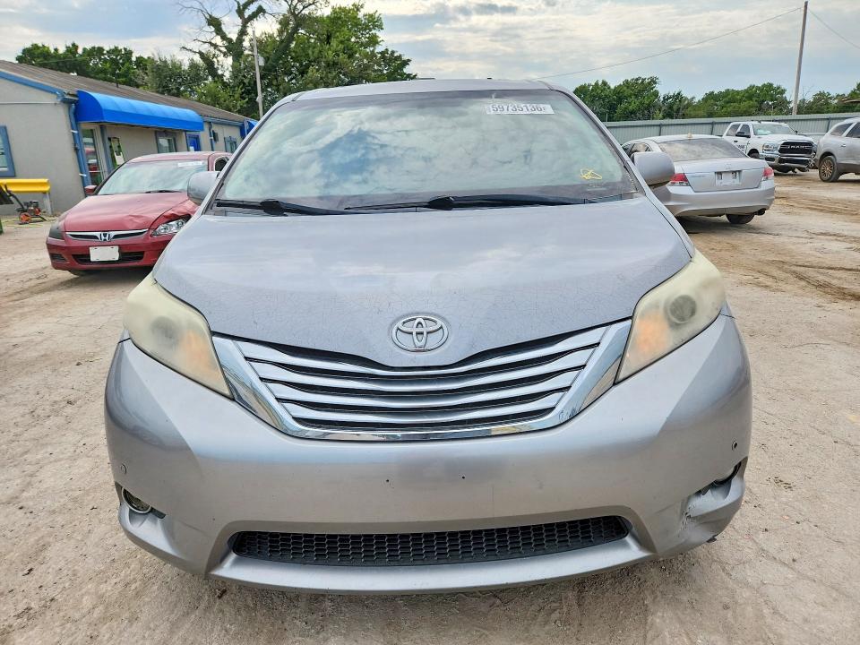 2012 Toyota Sienna მანქანა იყიდება აუქციონზე, vin: 5TDYK3DC5CS235580, აუქციონის ნომერი: 59735136