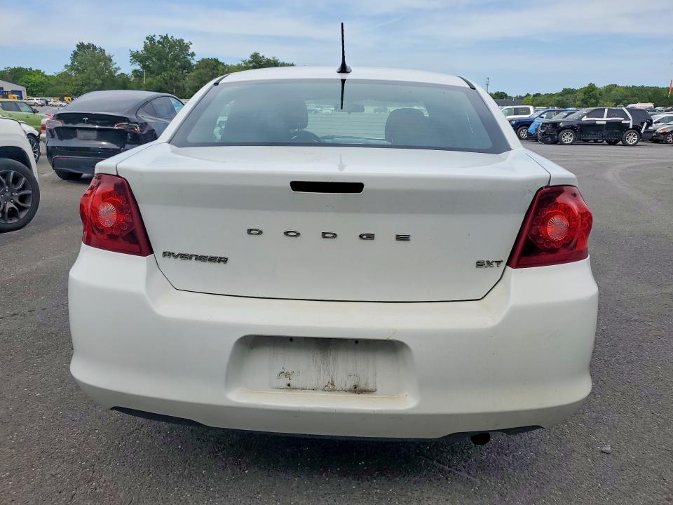 62228296 :رقم المزاد ، 1C3CDZCB9DN626095 vin ، 2013 Dodge Avenger مزاد بيع