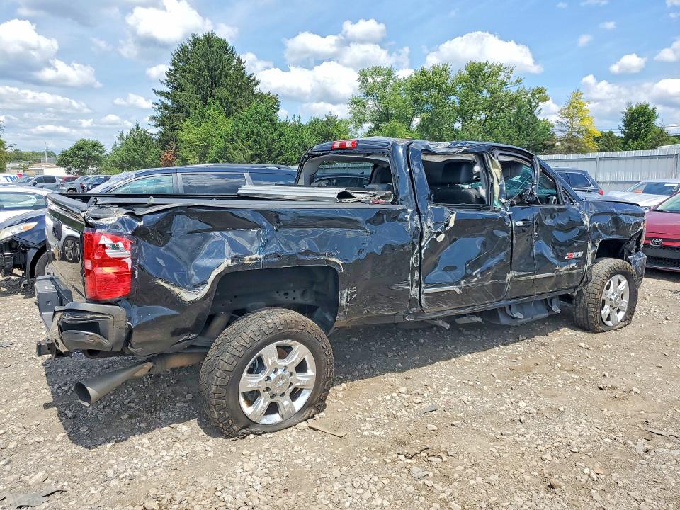 61551486 :رقم المزاد ، 1GC1KWEY1JF202991 vin ، 2018 Chevrolet Silverado مزاد بيع