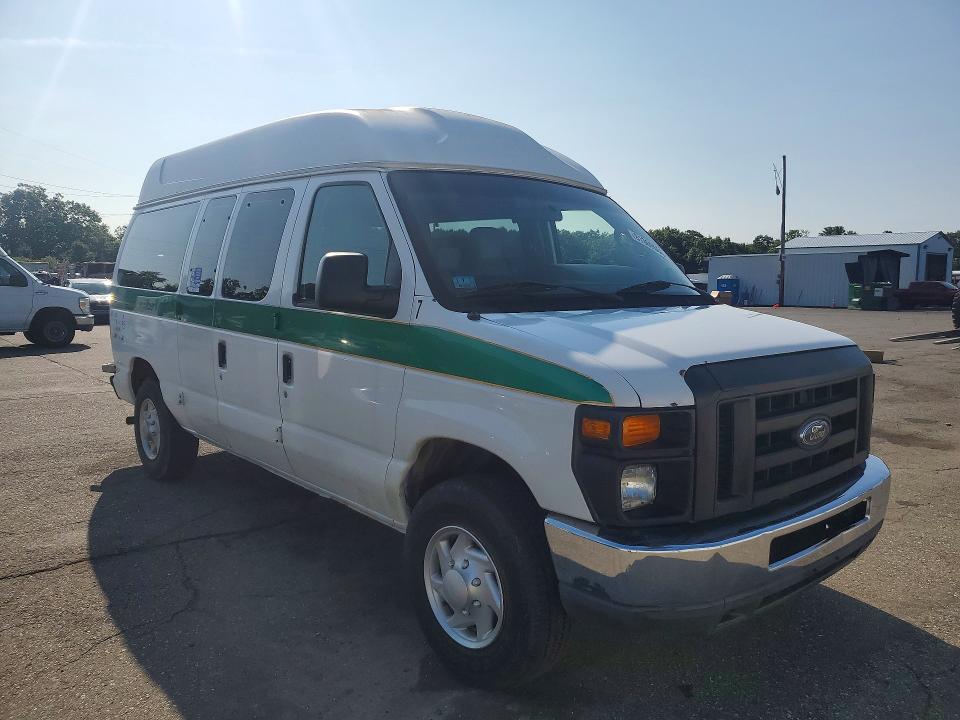 61369506 :رقم المزاد ، 1FTNE24W89DA84589 vin ، 2009 Ford Econoline مزاد بيع